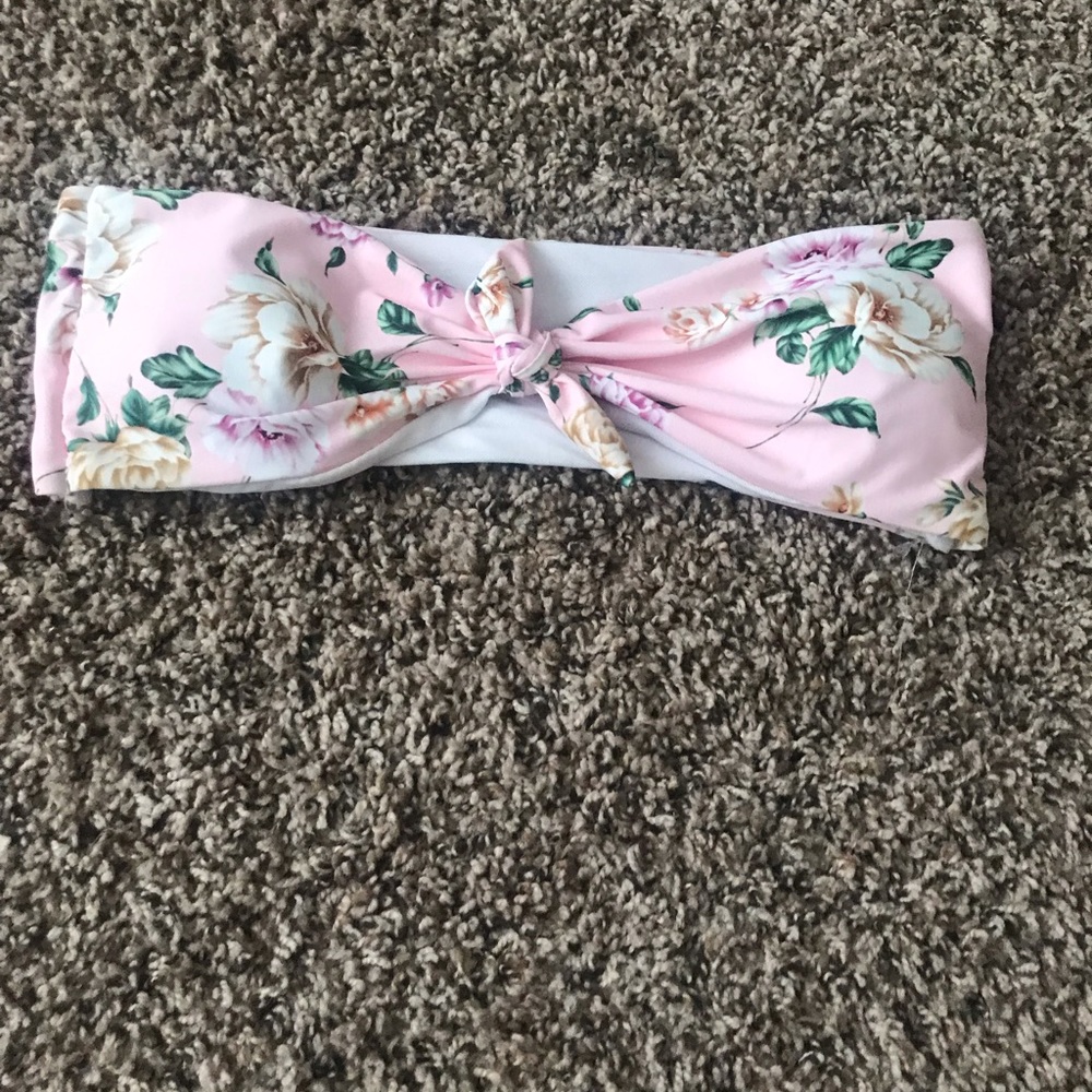 SHEIN Strapless Bikini Top